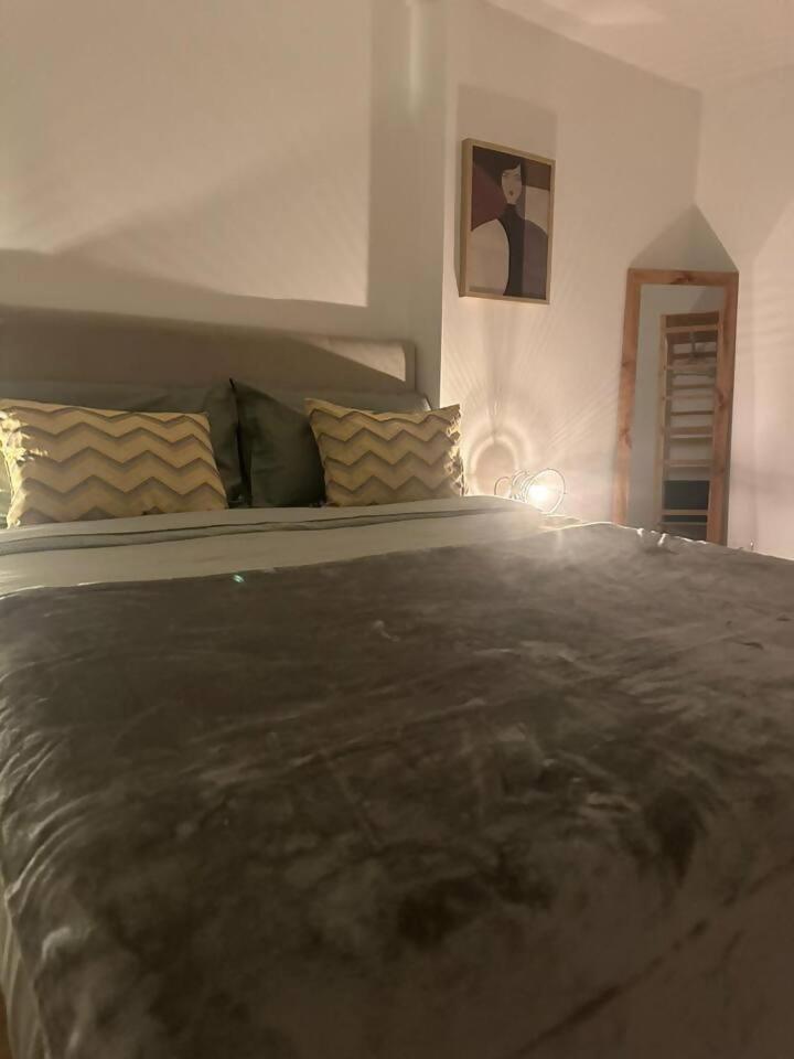 Stylish Renovated Apartment In Chiado Lisboa Eksteriør bilde