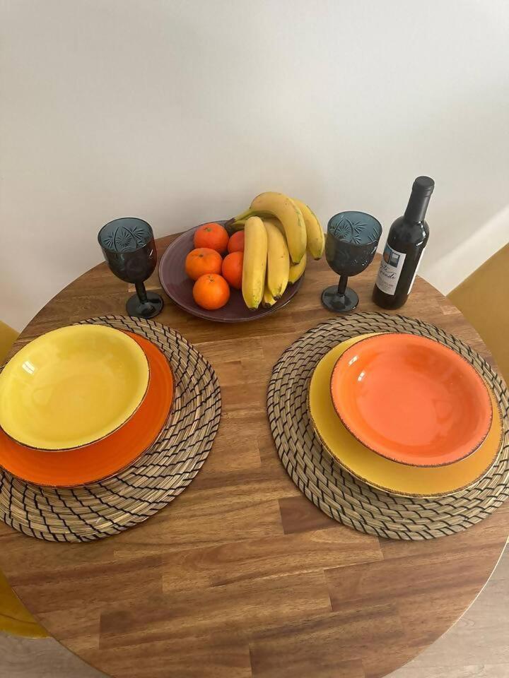 Stylish Renovated Apartment In Chiado Lisboa Eksteriør bilde